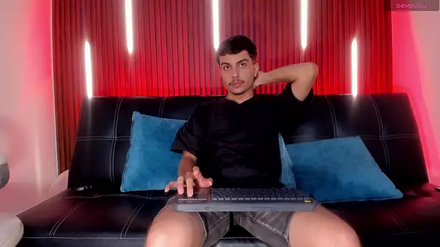 NicolasRey1 online show from 27, 11, 2025