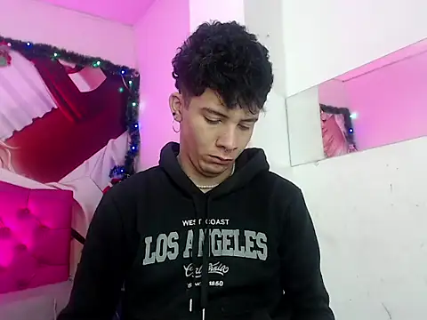 Lovers Spicy online show from 18, 12, 2025