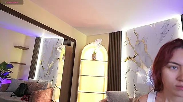 Snapshot of TessaaFox chatting on 4, 3, 2026 TessaaFox online show from 4, 3, 2026