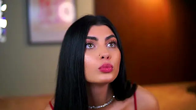 RavennaDArcy online show from 11, 11, 2025