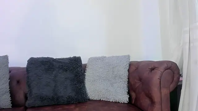 Niina26 online show from 14, 12, 2025