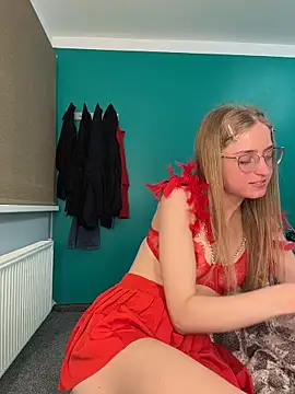 Snapshot of EveLunny chatting on 30, 11, 2025 EveLunny online show from 30, 11, 2025