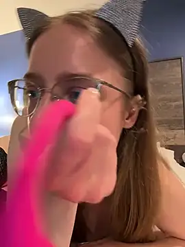 EveLunny online show from 15, 4, 2026