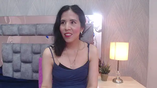 GiselaZivic online show from 4, 12, 2025