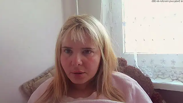 Snapshot of HornyElena chatting on 14, 5, 2026 HornyElena online show from 14, 5, 2026