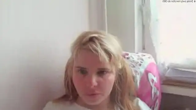 Snapshot of HornyElena chatting on 6, 5, 2026 HornyElena online show from 6, 5, 2026