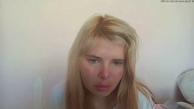 Snapshot of HornyElena chatting on 27, 5, 2026 HornyElena online show from 27, 5, 2026