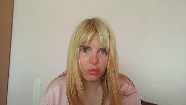 Snapshot of HornyElena chatting on 11, 7, 2026 HornyElena online show from 11, 7, 2026
