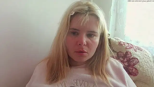 Snapshot of HornyElena chatting on 11, 5, 2026 HornyElena online show from 11, 5, 2026