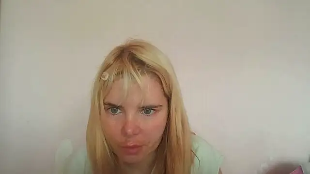 Snapshot of HornyElena chatting on 1, 7, 2026 HornyElena online show from 1, 7, 2026
