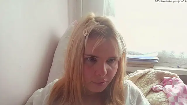 Snapshot of HornyElena chatting on 5, 5, 2026 HornyElena online show from 5, 5, 2026