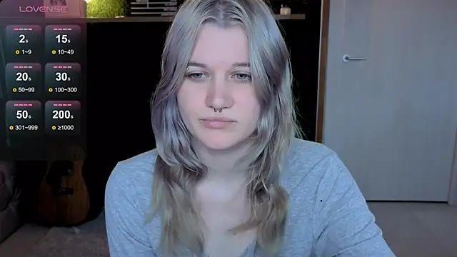 Snapshot of eshleeygreen chatting on 14, 6, 2026 eshleeygreen online show from 14, 6, 2026