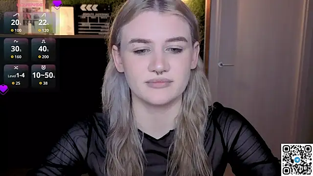 Snapshot of eshleeygreen chatting on 3, 7, 2026 eshleeygreen online show from 3, 7, 2026