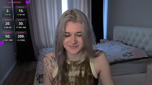 Snapshot of eshleeygreen chatting on 21, 7, 2026 eshleeygreen online show from 21, 7, 2026