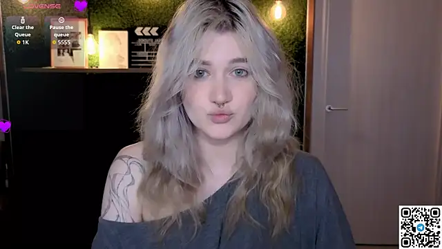 Snapshot of eshleeygreen chatting on 11, 7, 2026 eshleeygreen online show from 11, 7, 2026