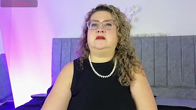 CurvyRosse  online show from 18, 1, 2026
