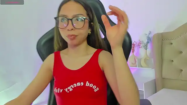 Snapshot of LuluuBerry chatting on 28, 11, 2025 LuluuBerry online show from 28, 11, 2025