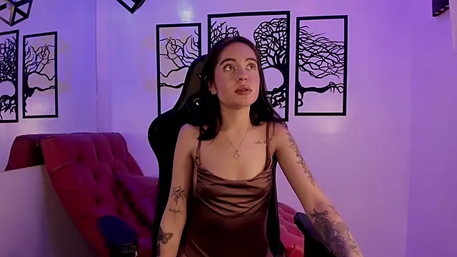 Eiimy Milleer  online show from 14, 1, 2026