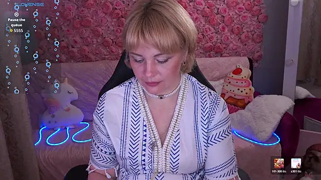 Snapshot of AmaraNights chatting on 13, 5, 2026 AmaraNights online show from 13, 5, 2026