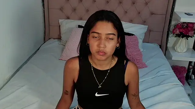 cheerry moon online show from 17, 12, 2025