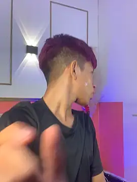 Tessachains 2  online show from 10, 11, 2025