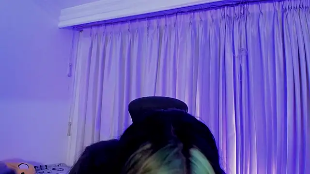 Lilith Zenith  online show from 14, 12, 2025