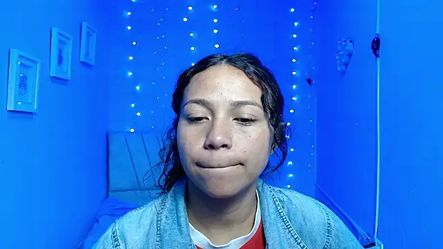 monika 256 online show from 11, 11, 2025