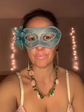 massagistahotbrunette online show from 26, 3, 2026