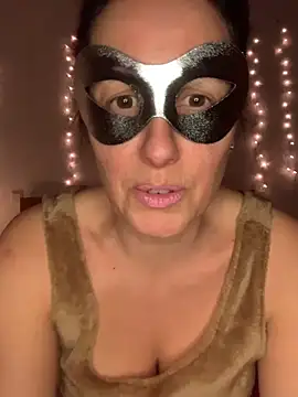 massagistahotbrunette online show from 1, 3, 2026