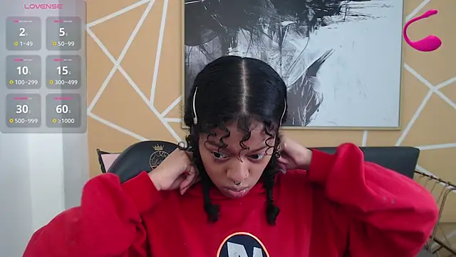 Snapshot of Agatha_Amaya chatting on 16, 11, 2025 Agatha Amaya online show from 16, 11, 2025