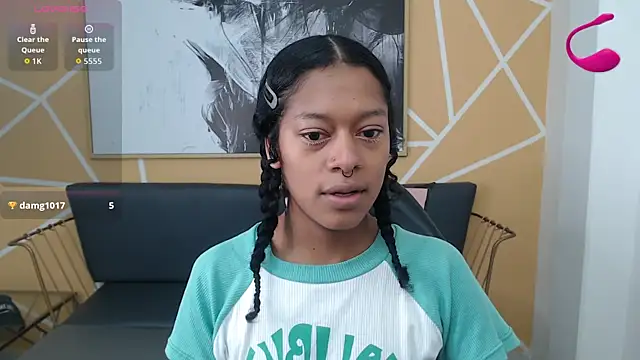 Snapshot of Agatha_Amaya chatting on 14, 11, 2025 Agatha Amaya online show from 14, 11, 2025