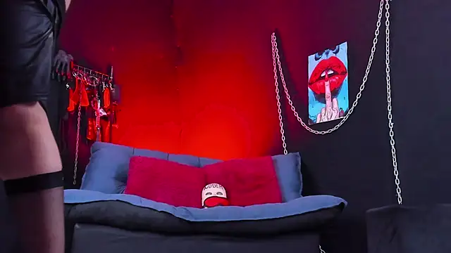 KatrinaStone online show from 31, 3, 2026