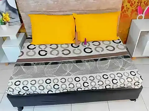 Yineth Hot online show from 20, 11, 2025