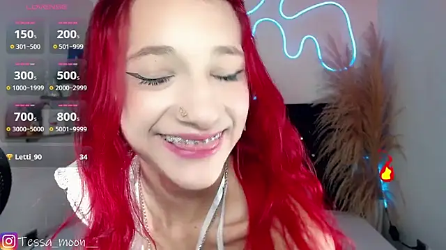 Tessa Moon  online show from 9, 11, 2025