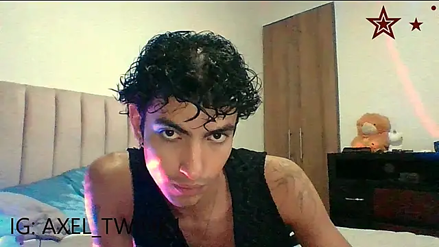 axel love13 online show from 3, 12, 2025