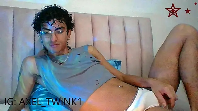 axel love13 online show from 10, 1, 2026