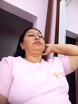 keilaJhonsom1 online show from 15, 11, 2025