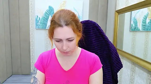 Snapshot of Evie_Berret chatting on 26, 11, 2025 Evie Berret online show from 26, 11, 2025