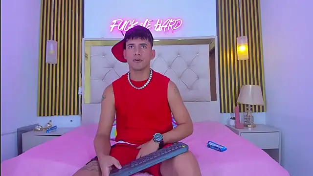 KEVIN MCKINLEY online show from 18, 11, 2025