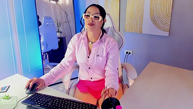 mafe cream online show from 18, 11, 2025