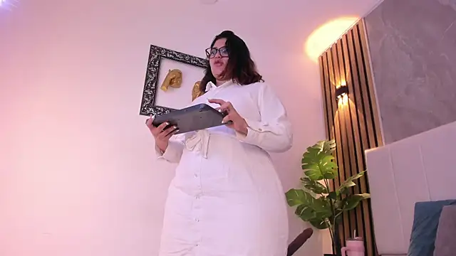 Carlotta de velour online show from 22, 6, 2026