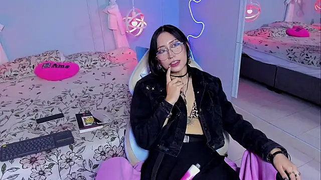 ArtemisaMoonn online show from 13, 11, 2025