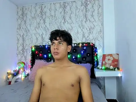 Valentino Lane online show from 19, 12, 2025