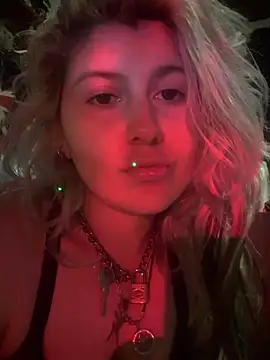 Hollywouldd online show from 28, 11, 2025