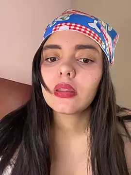 candicewest  online show from 24, 11, 2025