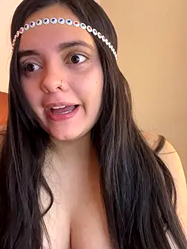 candicewest  online show from 2, 12, 2025