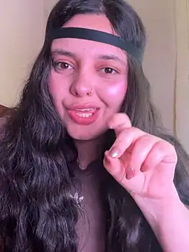 candicewest  online show from 9, 5, 2026