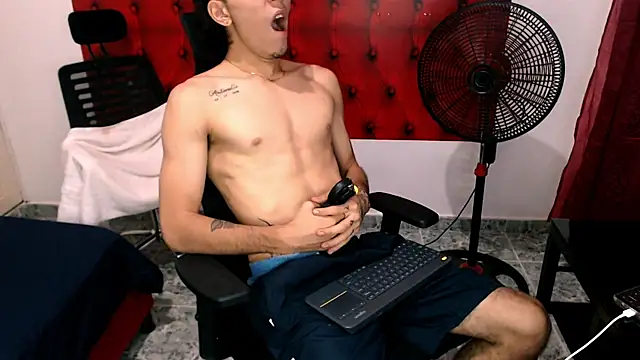 Bryant Connor online show from 15, 11, 2025