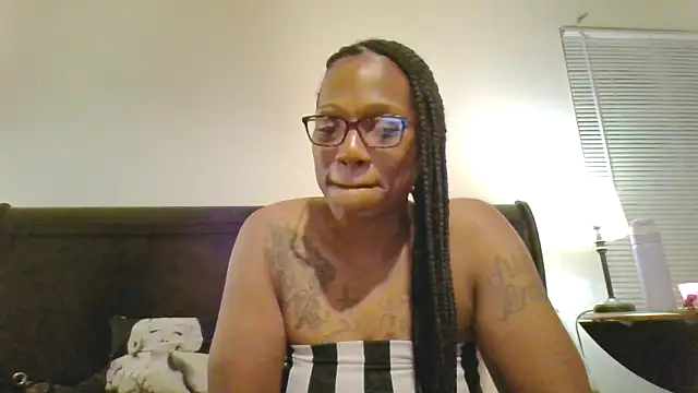 SweetParadise00 online show from 24, 11, 2025