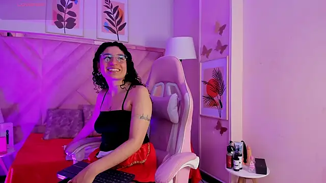 DemiJones  online show from 18, 12, 2025